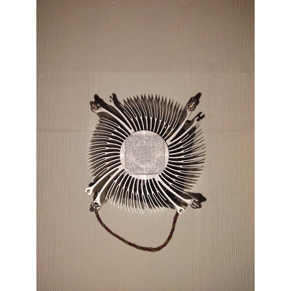 COOLER MASTER 80MM X 80MM CPU COOLER FOR PC DESKTOP P/N:460100F00-548-G 3 PIN - Picture 3 of 3